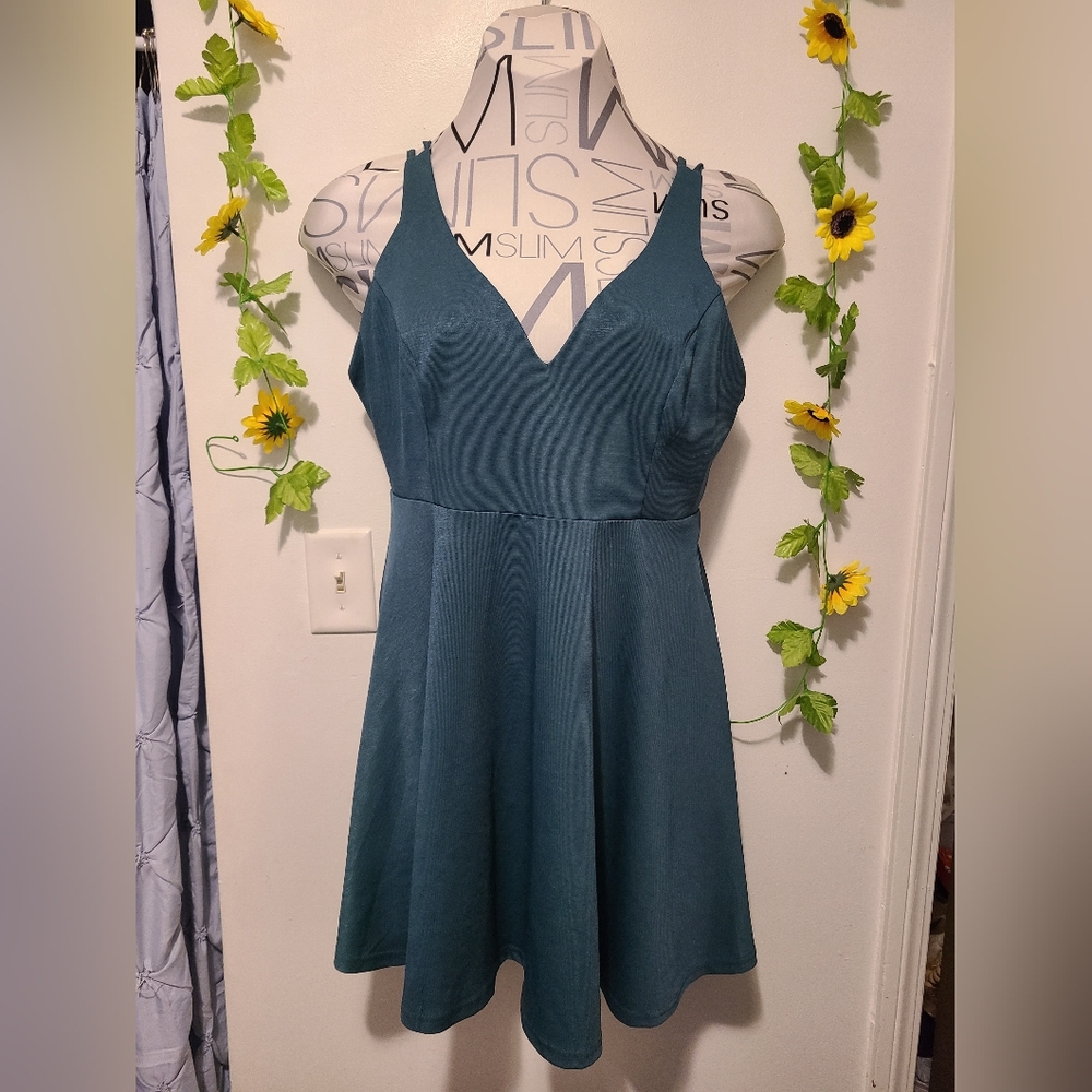 Nwt Fancyinn Large Turquoise Strappy Dress